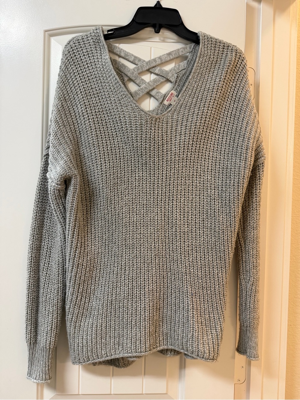 Mossimo Supply Co. Light Gray V-Neck Crisscross Back Sweater